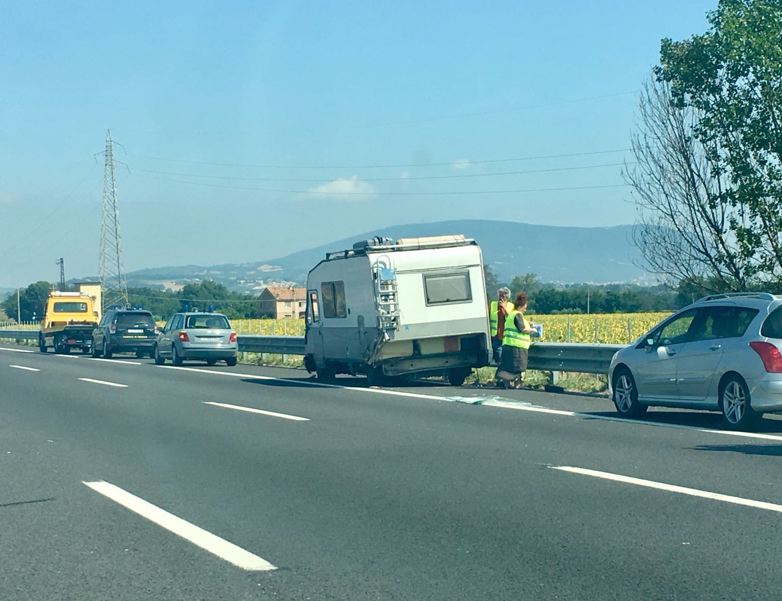 Incidente In A14, Coinvolti Un Camper E Due Auto - Cronache Ancona ...